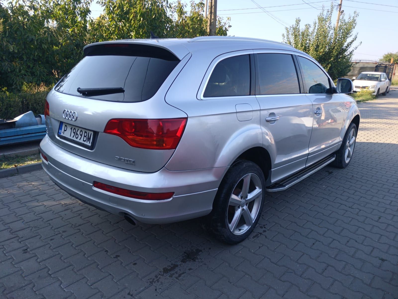 Dezmembrez Audi Q7 3.0 TDI BUG