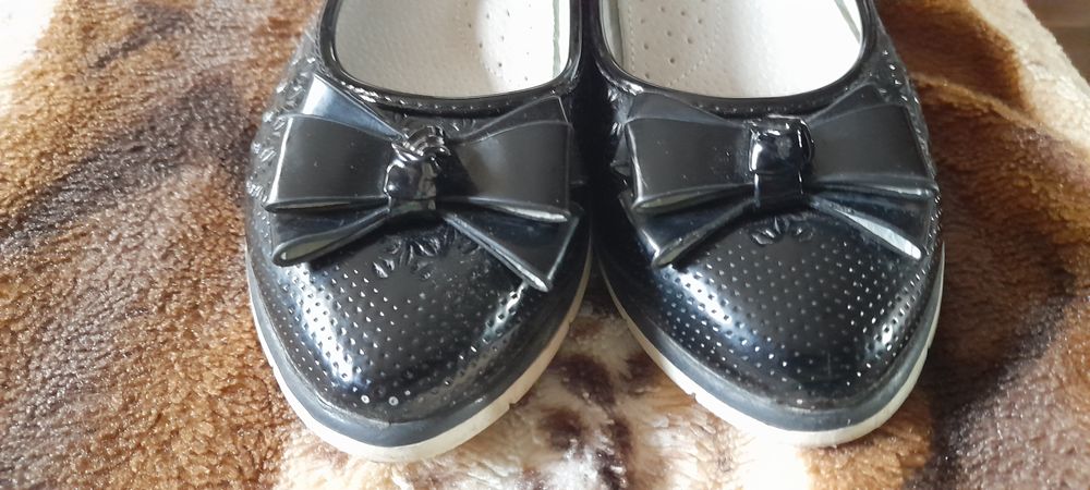 Туфли на девочку