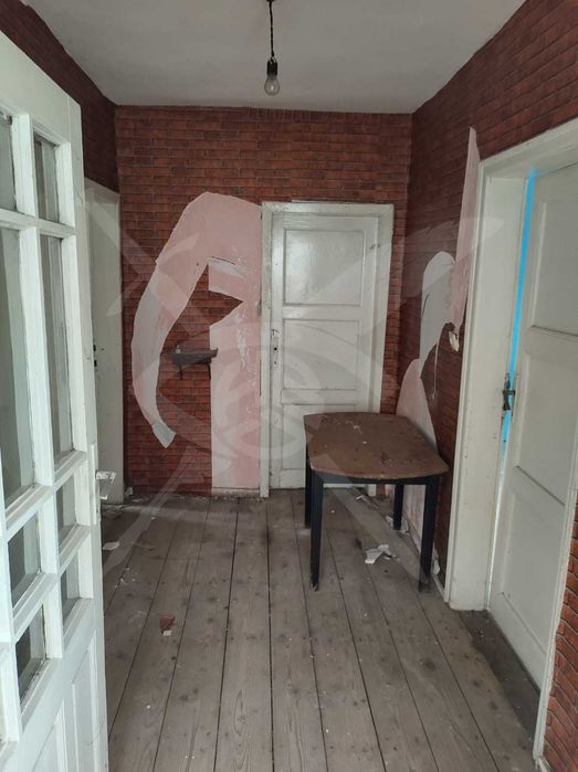 Къща в Малко Търново 81800