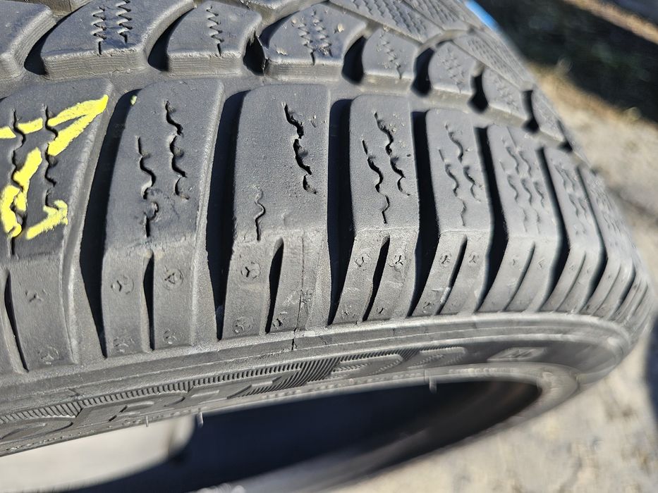 205 50 17 Dunlop  m+s