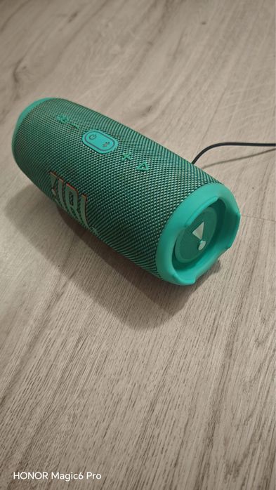 JBL  Charge     5