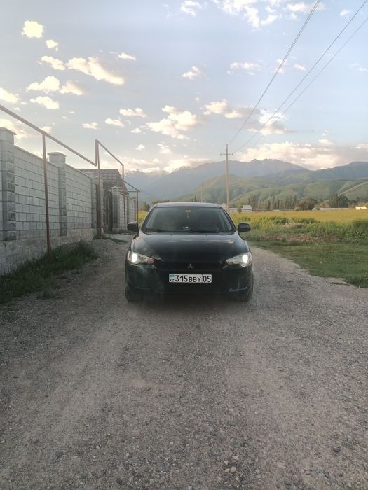 Mitsubishi lancer