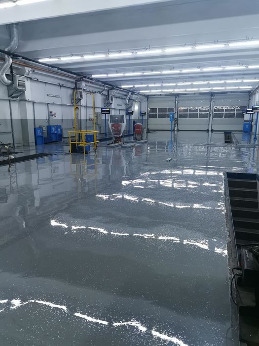 Pardoseli epoxidice si poliuretanice pentru interior si exterior