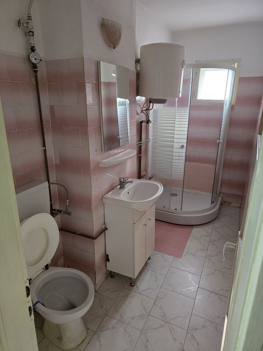 Vând apartament Alesd