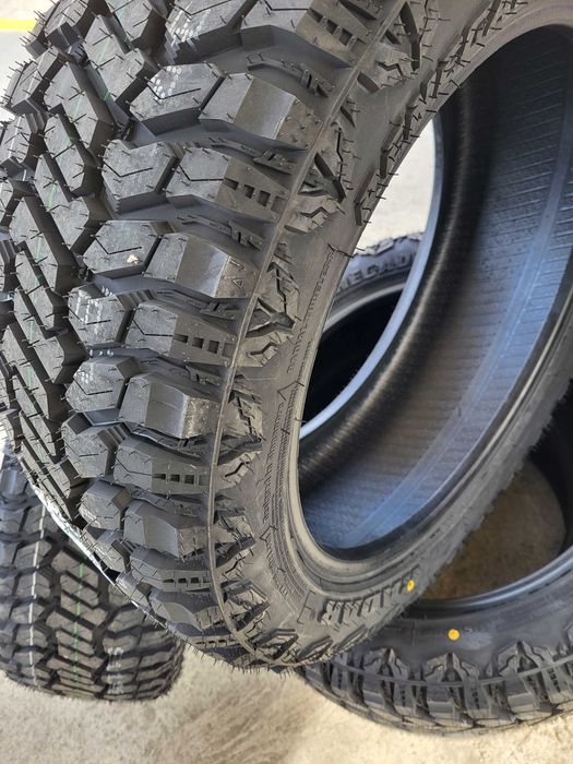 Vand anvelope noi off road, mud terrain  205/80 R16 Radar RT M+S