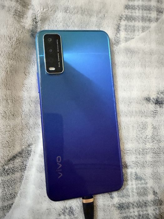 Продам телефон Vivo