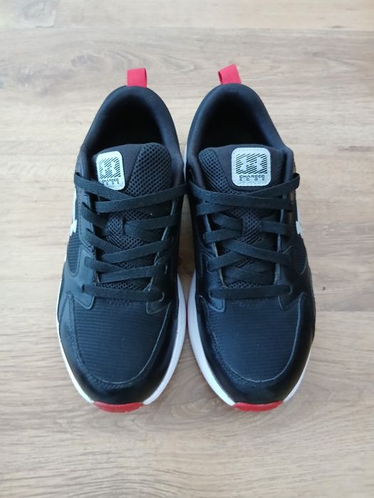 Adidași de vânzare 220de lei originali mărimea 42 jumate