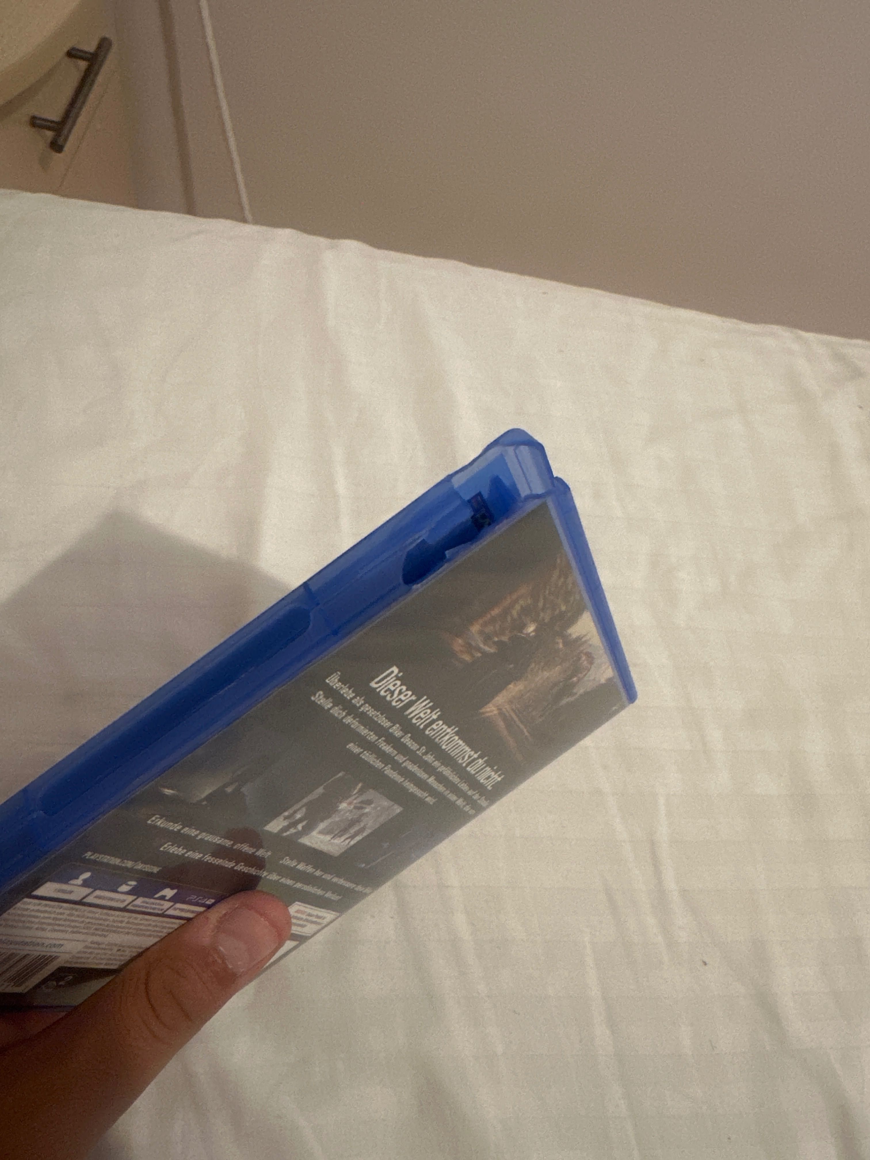 Продавам игра за PlayStation 4: Days gone