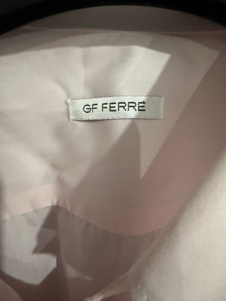 Розова риза GF FERRE