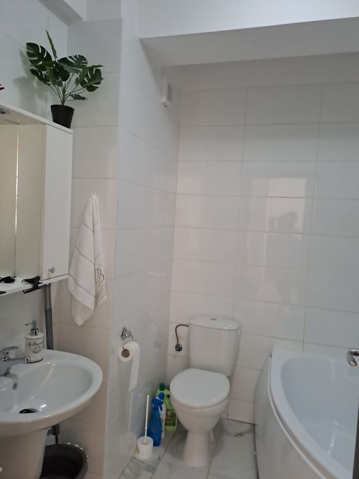 Vînd apartament cu 2 camere complet mobilat și utilat in Militari rezi