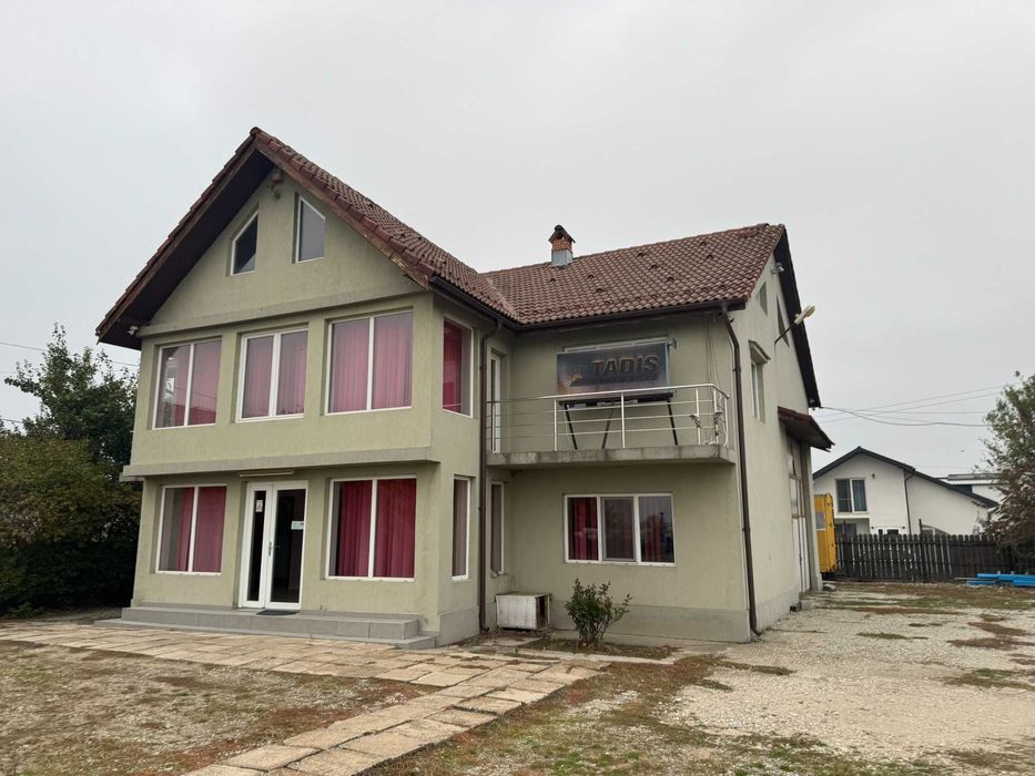 Showroom + Birouri + Hala  : Proprietate 3000 m2 pe Calea Bucuresti