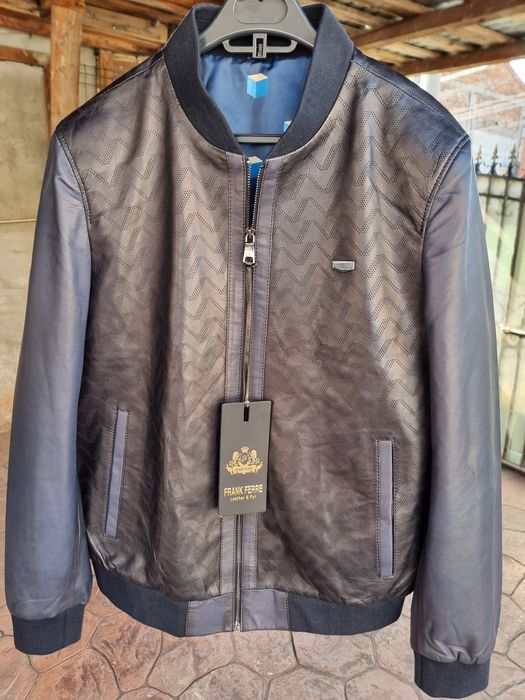 Geaca de piele nouă masura 50