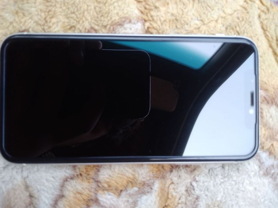 Айфон 11 сатылады