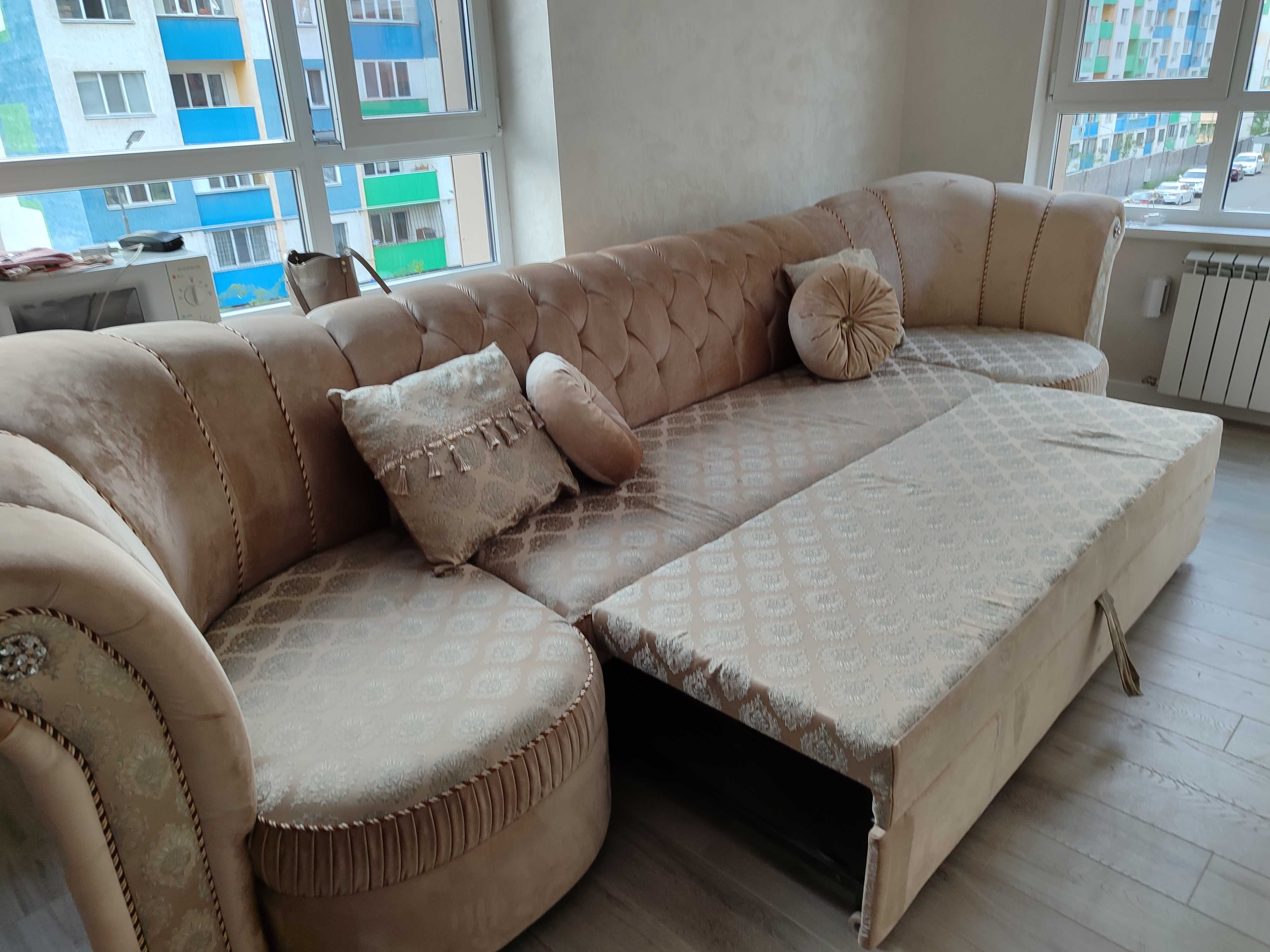 Диван 3,80 в хорошем состояний