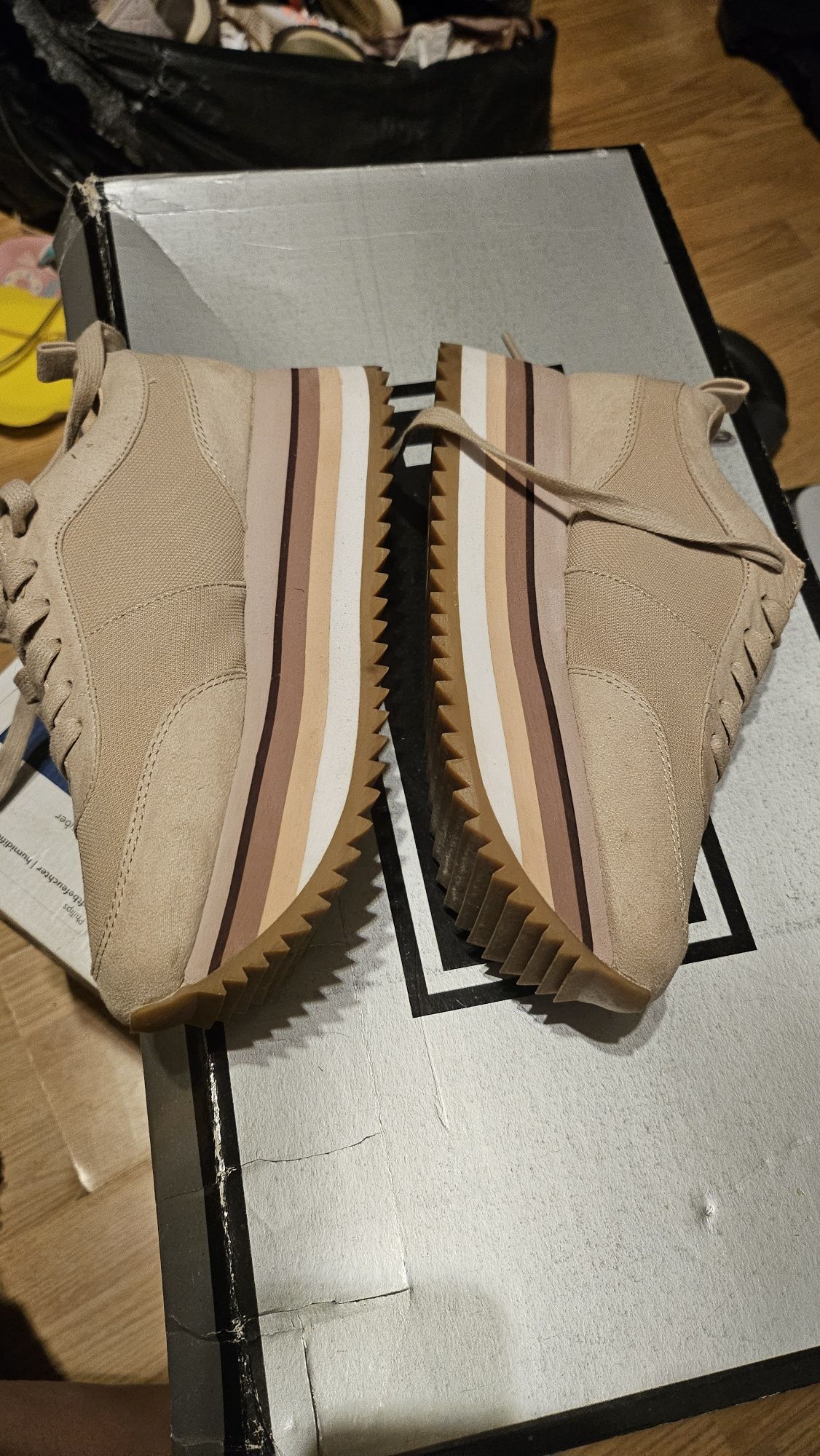 Adidasi zara mar. 38