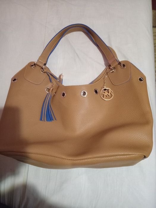 Vând geantă din piele pentru damă marca Michael Kors