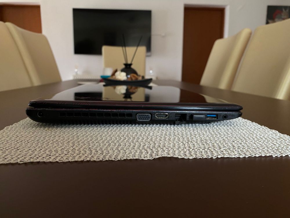 Laptop Asus Gaming, i7, 24GB RAM, 1 TB SSD, Placa Video nVidia GTX 4GB