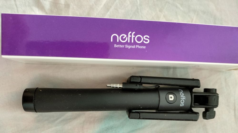 Продам Селфи палку, крепление для сотки, недорого,новый в упаковке