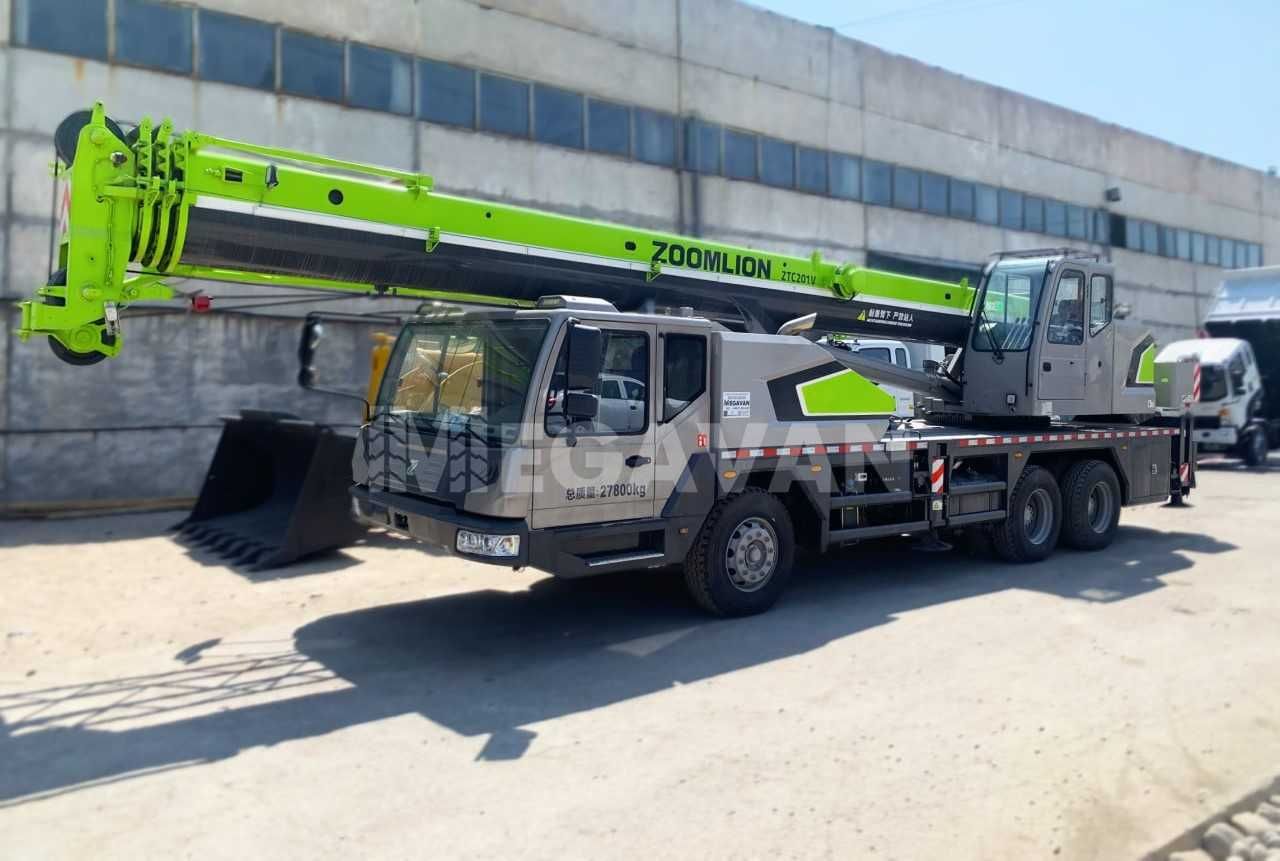 25 tonnalik Avto Kran 8 yil garantiya Yangi yil Aksiyasi 10% to`lov