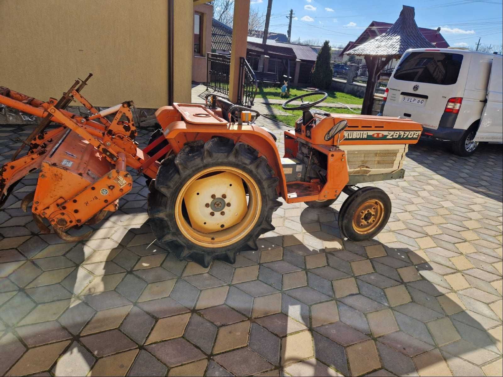 Tractor Kubota 17cp cu freza