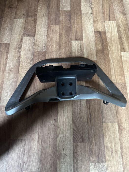 Продам кронштейн