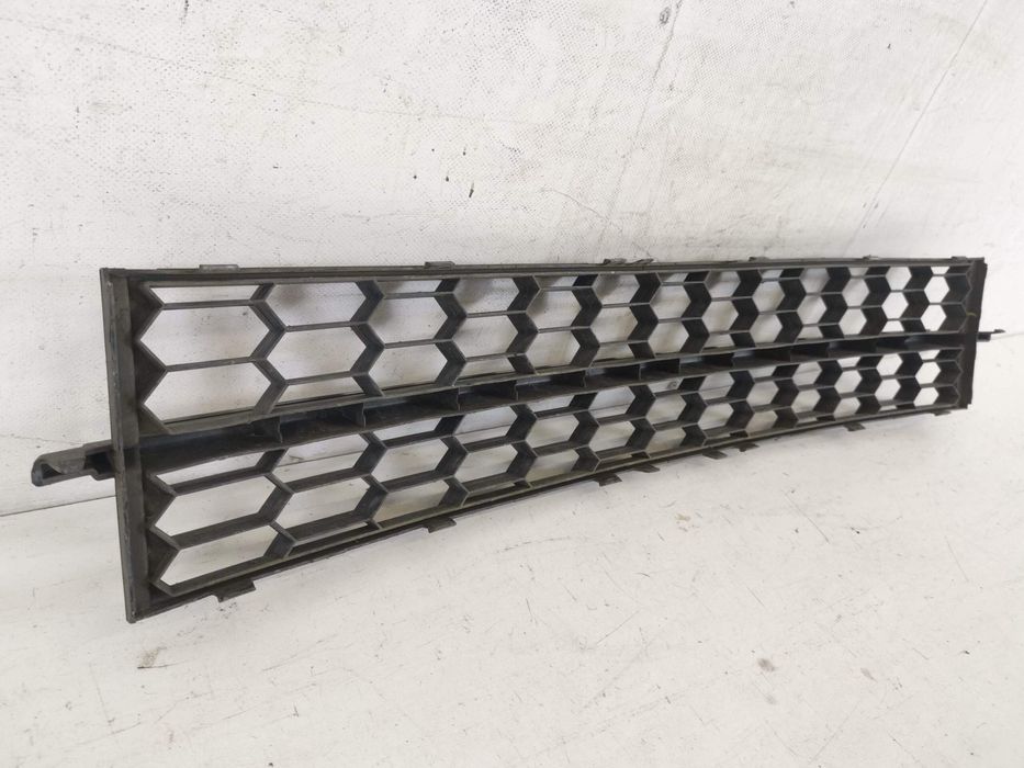 Долна решетка с хромиран орнамент Шкода Октавия 3 / Skoda Octavia 3 Ор