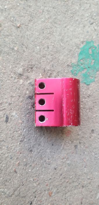 Продам зажимы от трюкового  самокато.