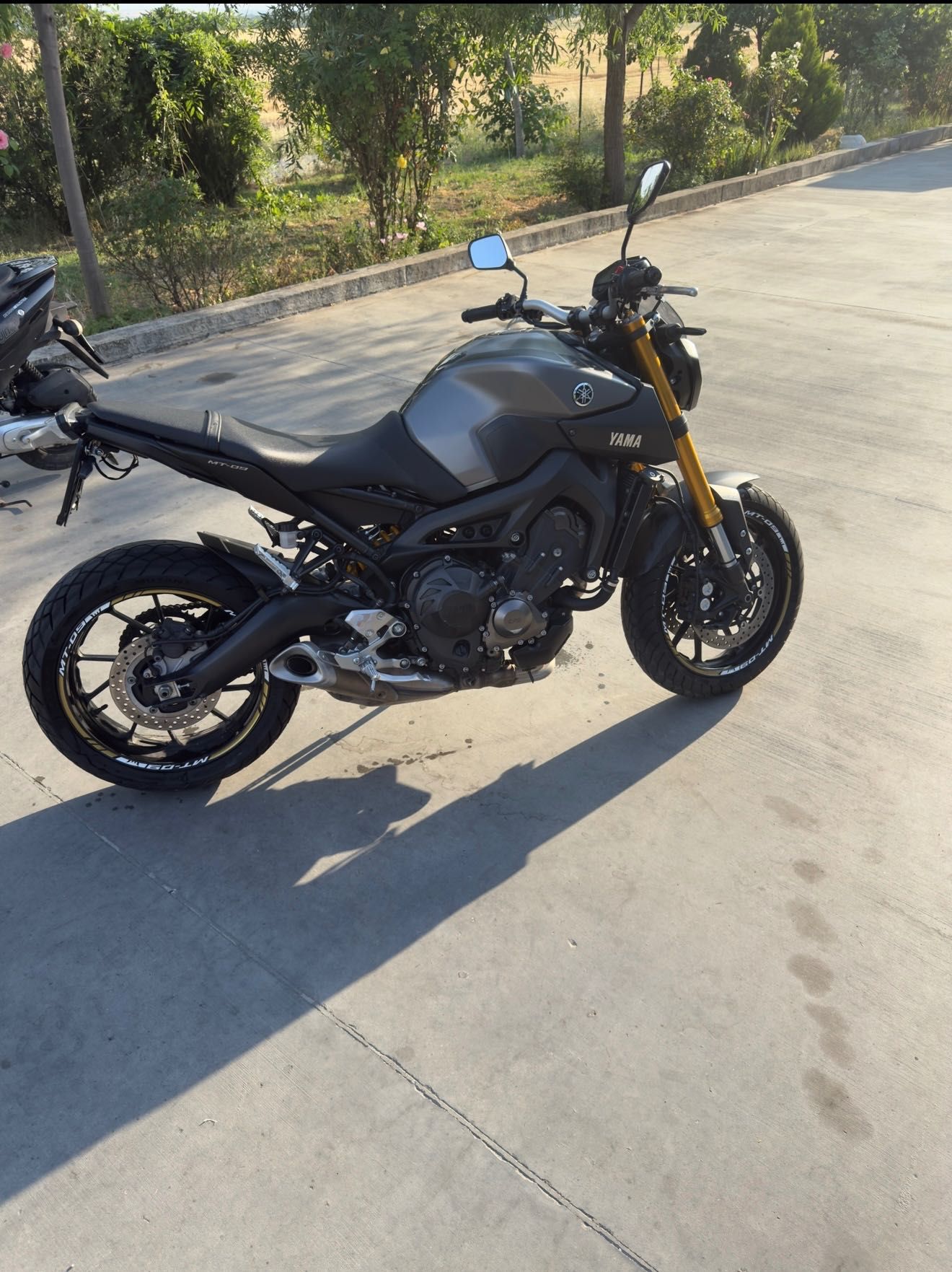 Yamaha mt-09 2016