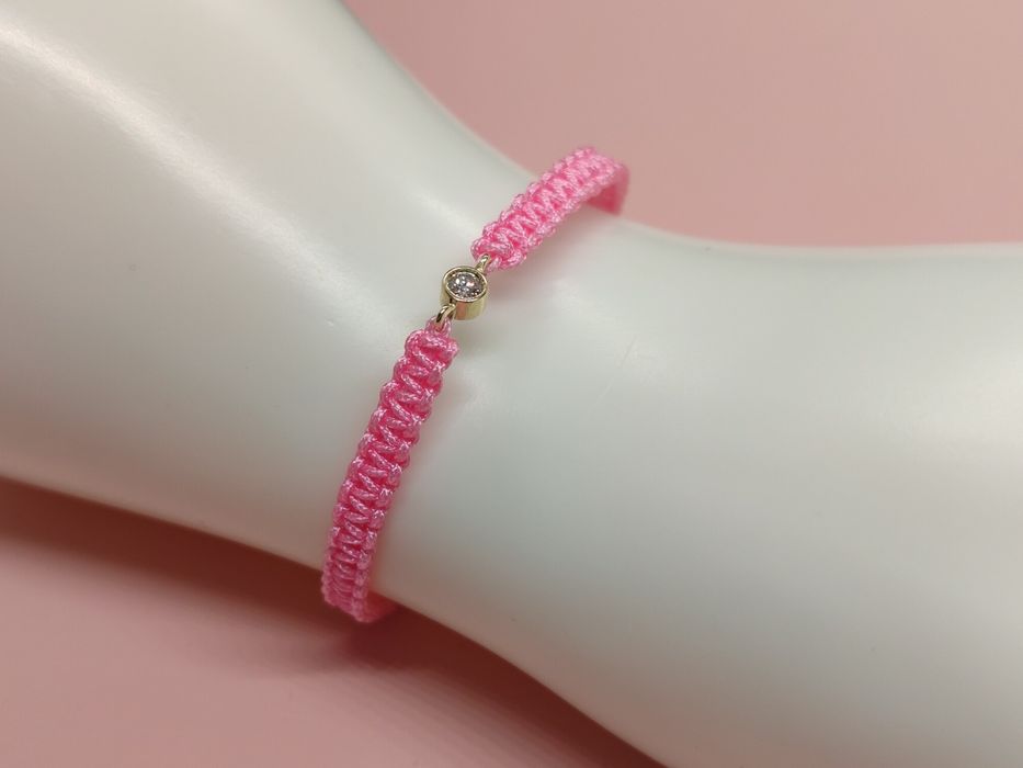 Ръчно плетена гривна с диамант