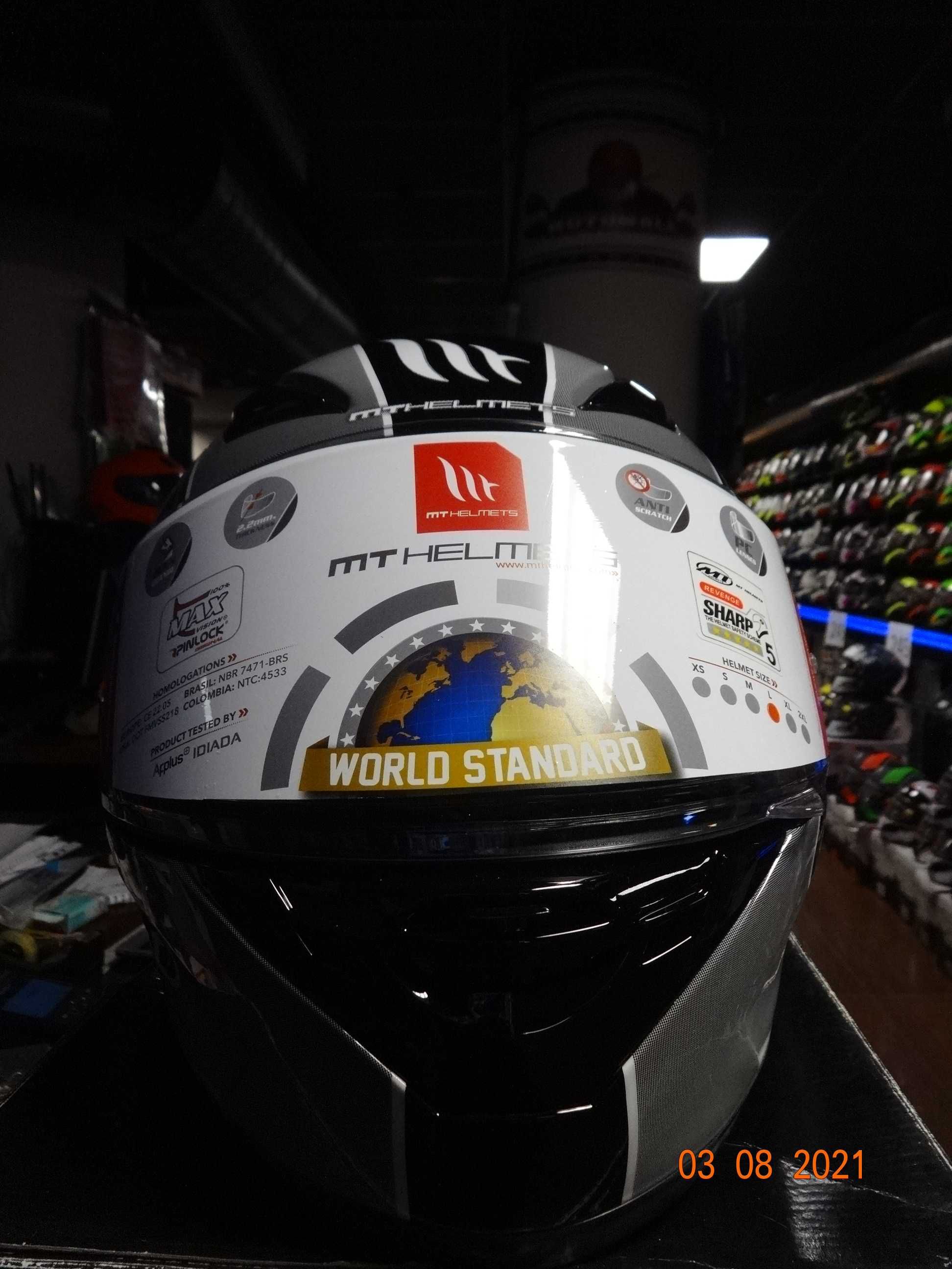 каска MT Helmets каска Revenge различни разцветки пистова мото каска