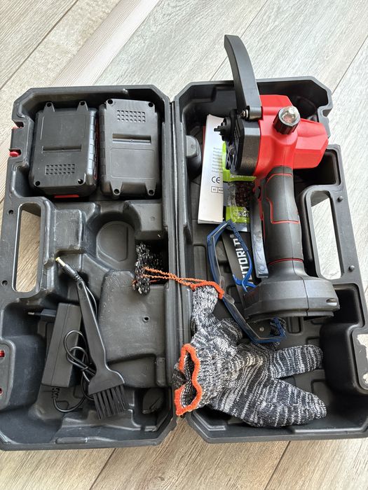 Drujba electrica de mana cu acumulatori