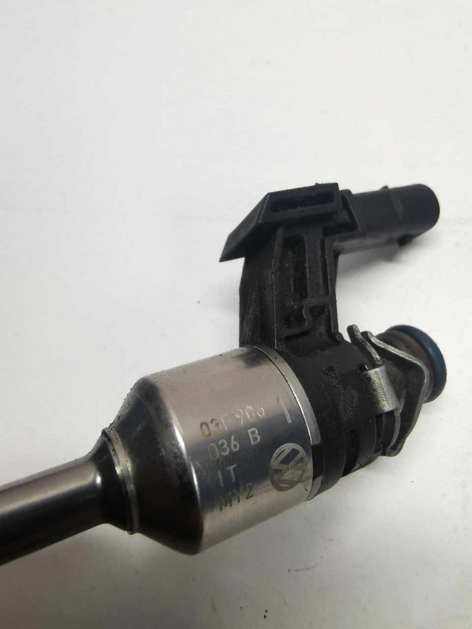 Injector Vw Skoda Seat 1.2 i Tsi benzina 03F906036B injectoare dezmemb