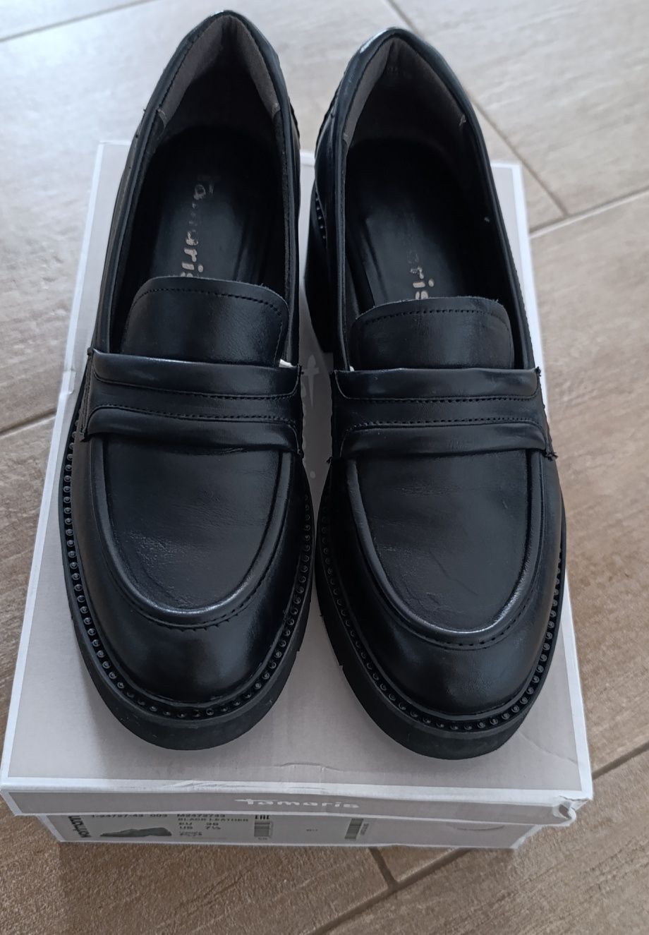 Дамски кожени обувки Tamaris Comfort Lining черни