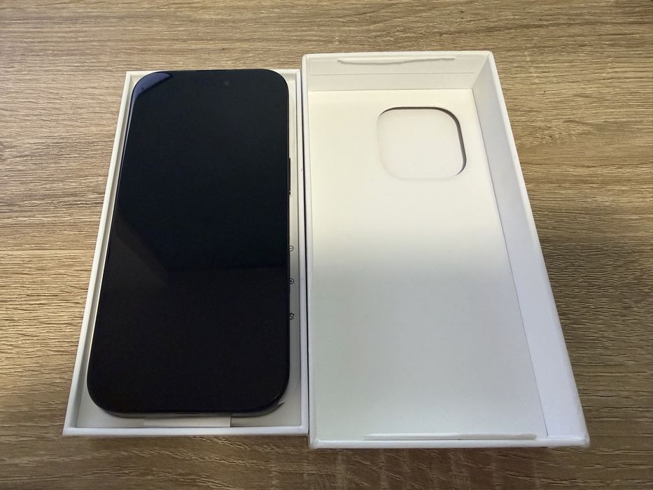 iPhone 16 Pro in garantie baterie 100%