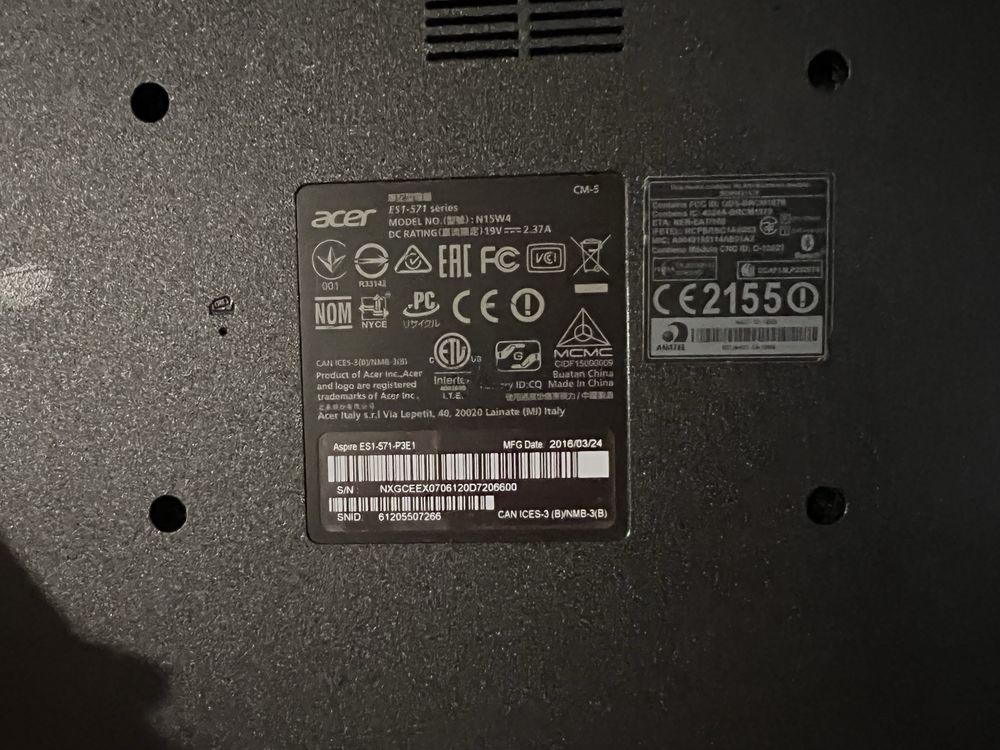 Laptop Acer Aspire ES1-571