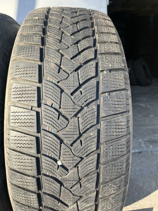4 бр. зимни гуми 235/65/17 Dunlop SUV DOT 1718 4,5/5,5 mm