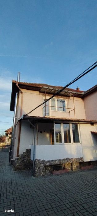 Casa de vanzare, zona Trei Stejari