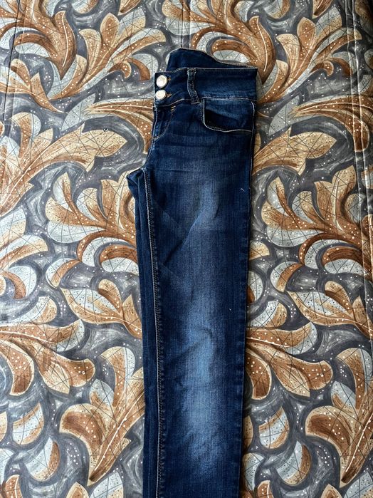 дънки с ниска талия