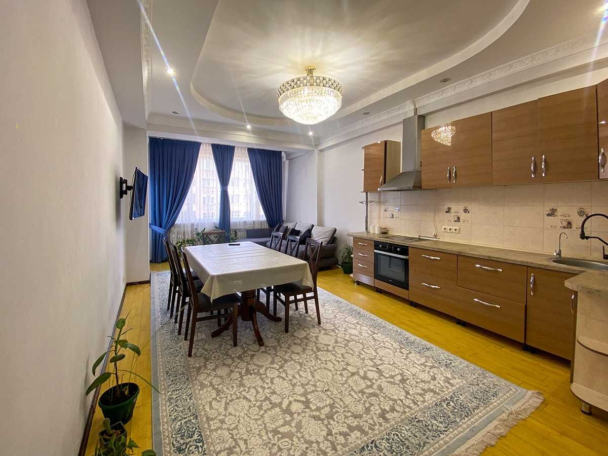 3-комнатная квартира, 110 м², 8/11 этаж, мкр. Жетысу-3