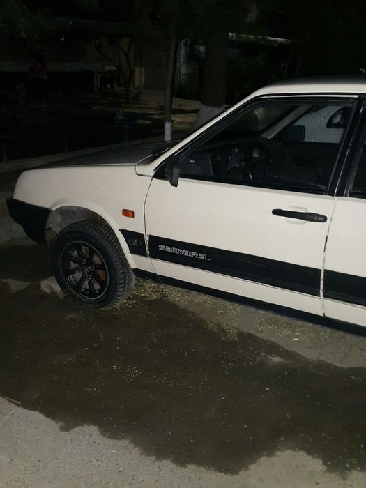 Продам машину ваз 21099