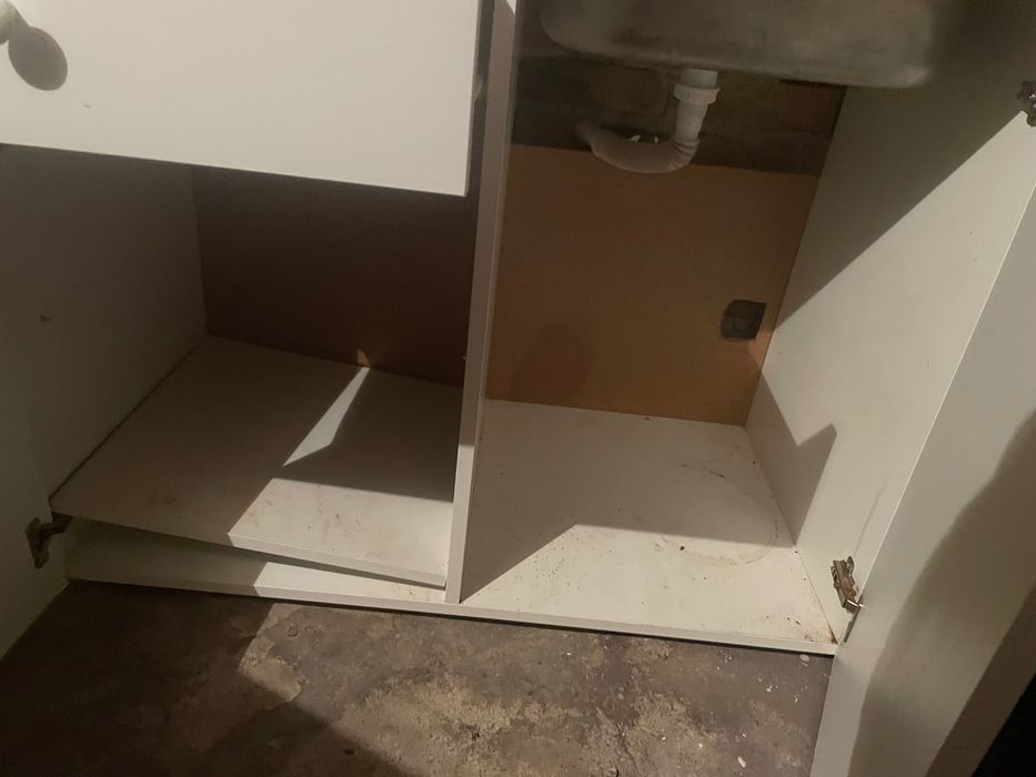 кухненски шкаф с мивка