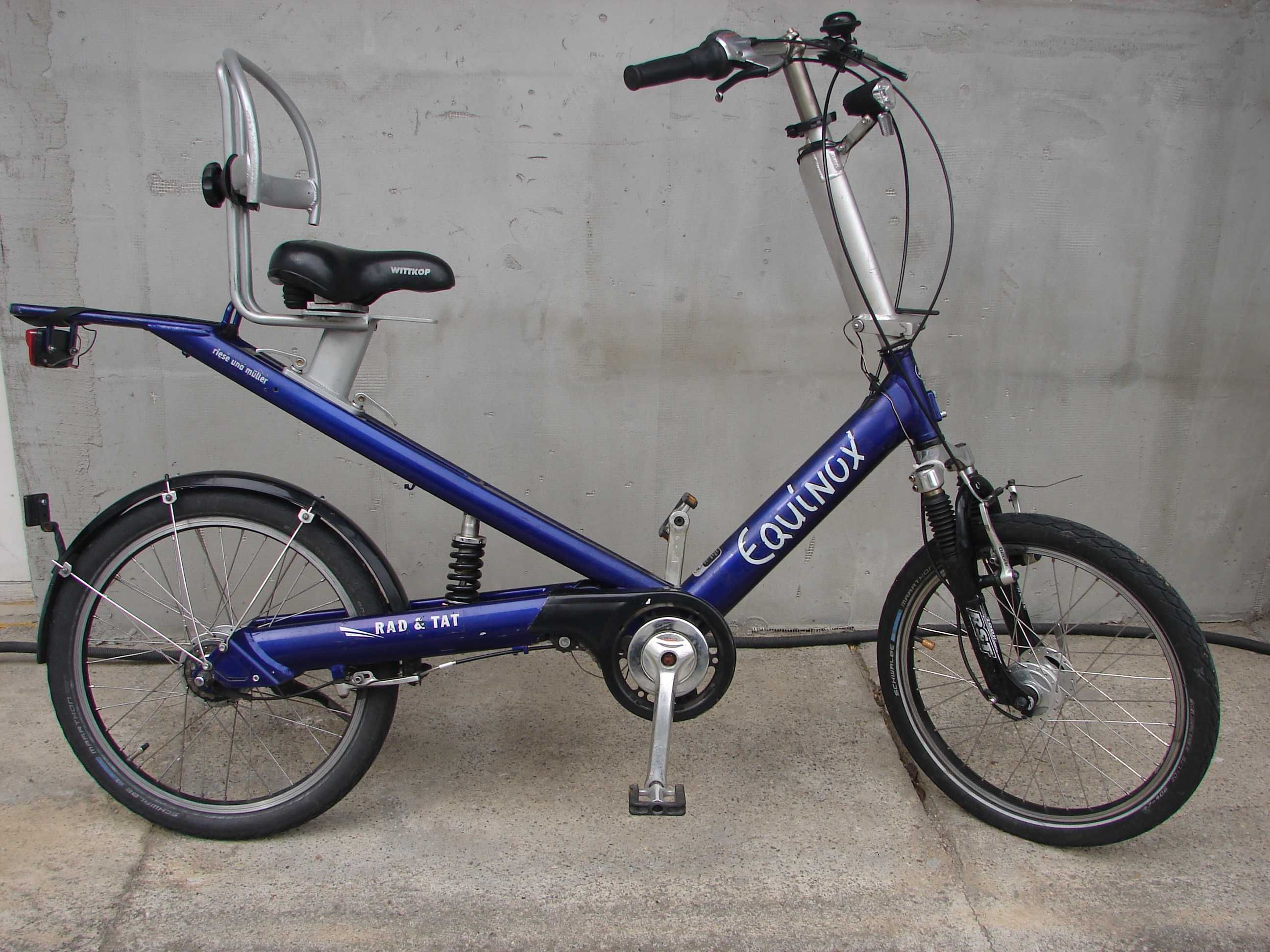 bicicleta marca EQUINOX