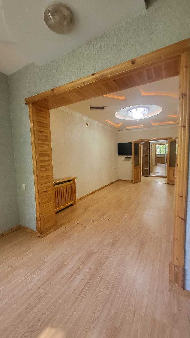 Отличная локация. Жангох Ц15 3/1/5, 79 м2