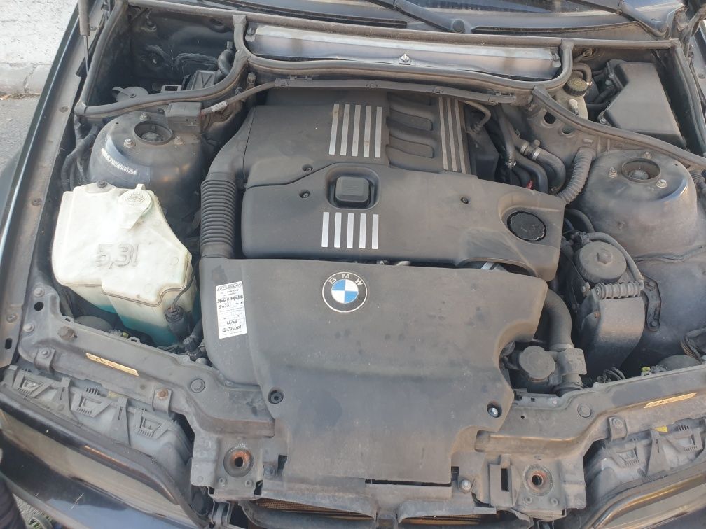 Dezmembrez BMW E 46 320 2.0 diesel 136 cp an 2000
