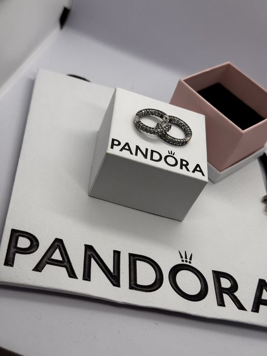 Пандора обеци Pandora