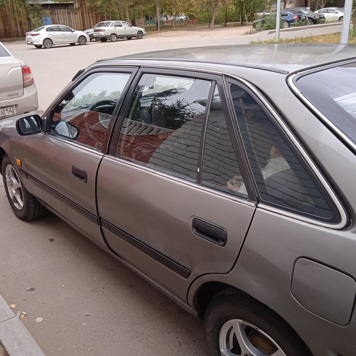 Продам Тойоту Карину