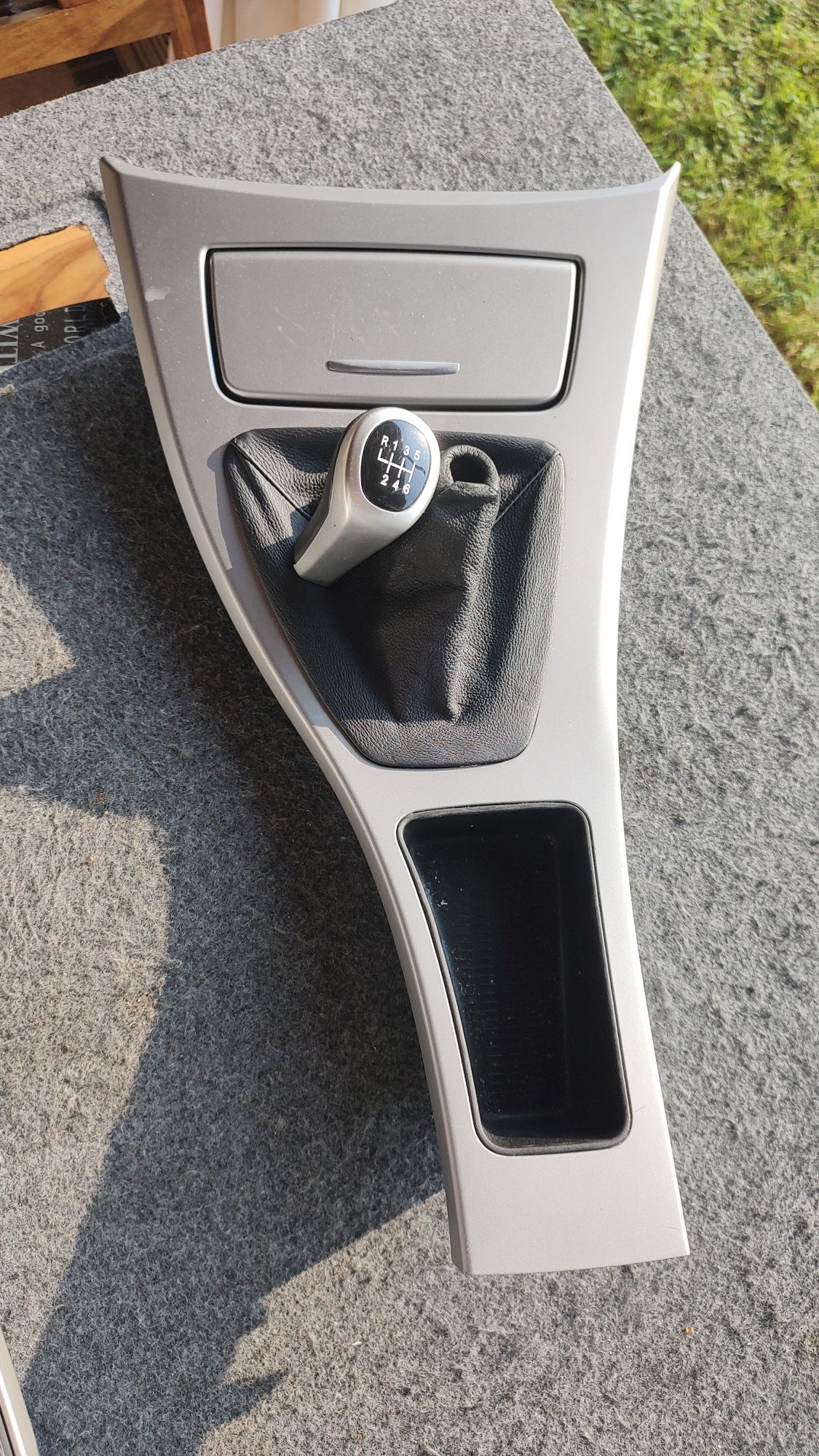 Интериорни лайсни, топка и маншон за скоростен лост за BMW E90