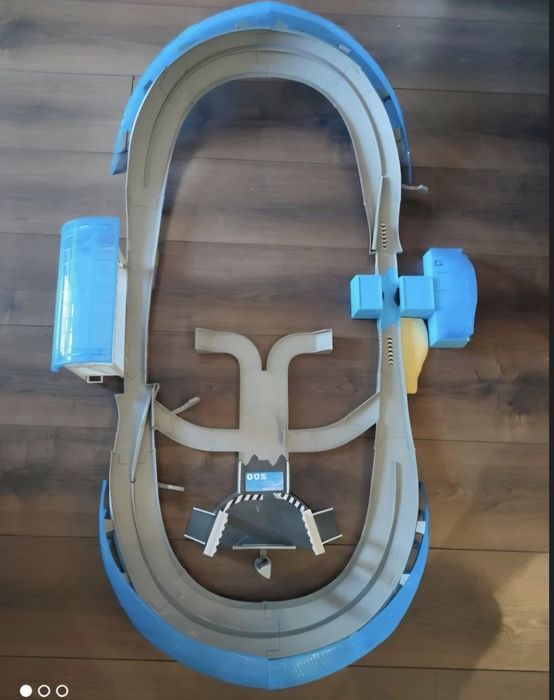 McQueen количкии и писта Florida 500