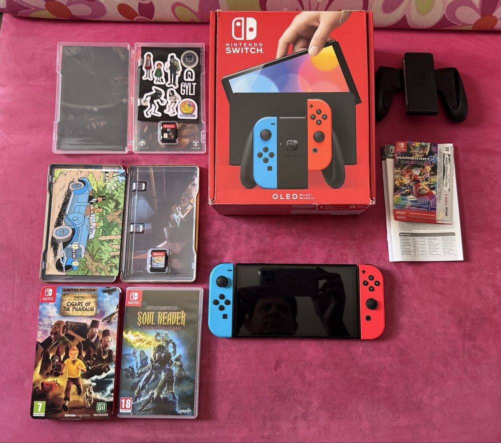Nintendo Switch Oled - пълен комплекс + 3 игри и 128гб. карта