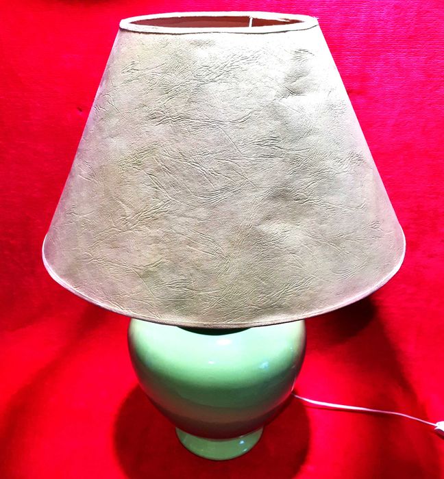 Настолна.ГОЛЯМА,порцеланова лампа.Висока48см.